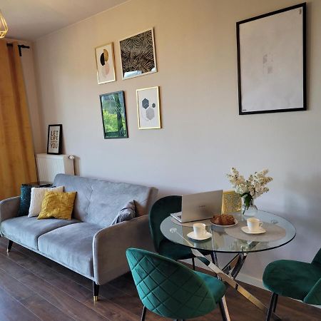 Vizzit Us Premium Apartments Marina Mokotow ワルシャワ エクステリア 写真